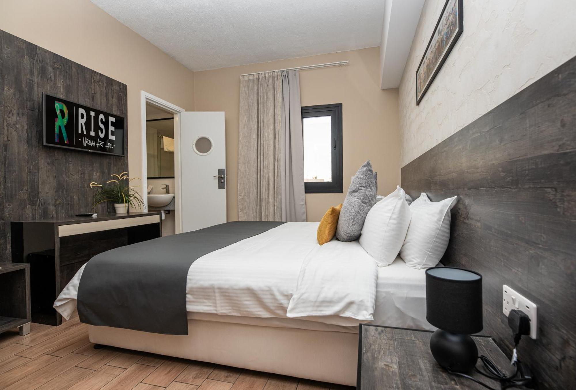 Rise Urban Art Hotel 3*
