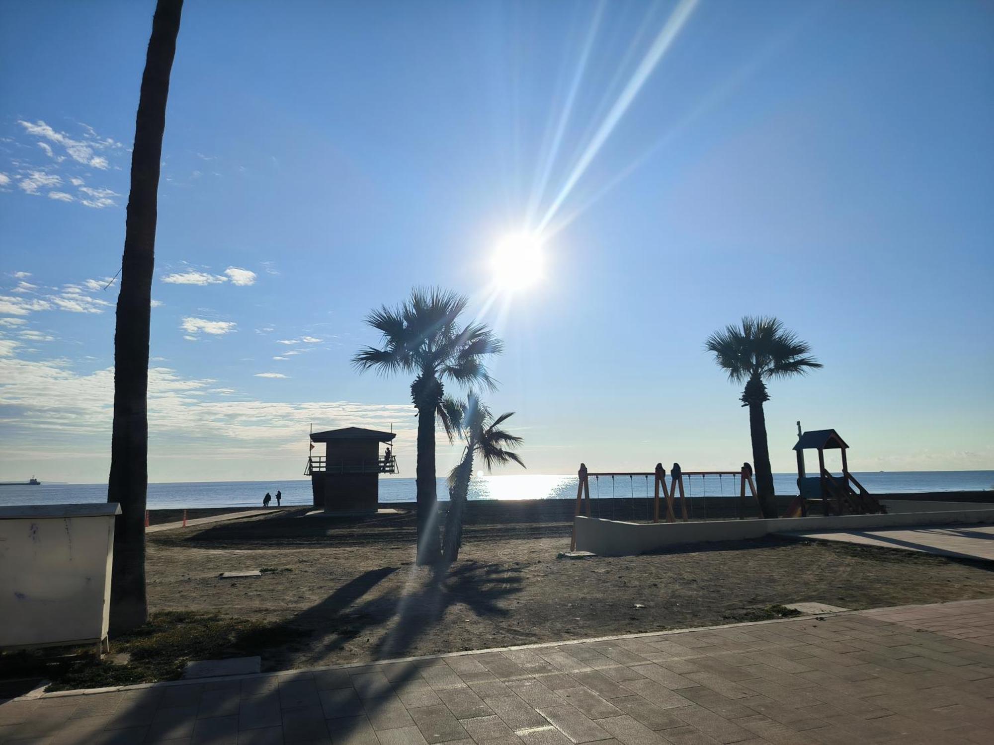Apartment Finnikoudes 2 Bed Sea View Larnaca