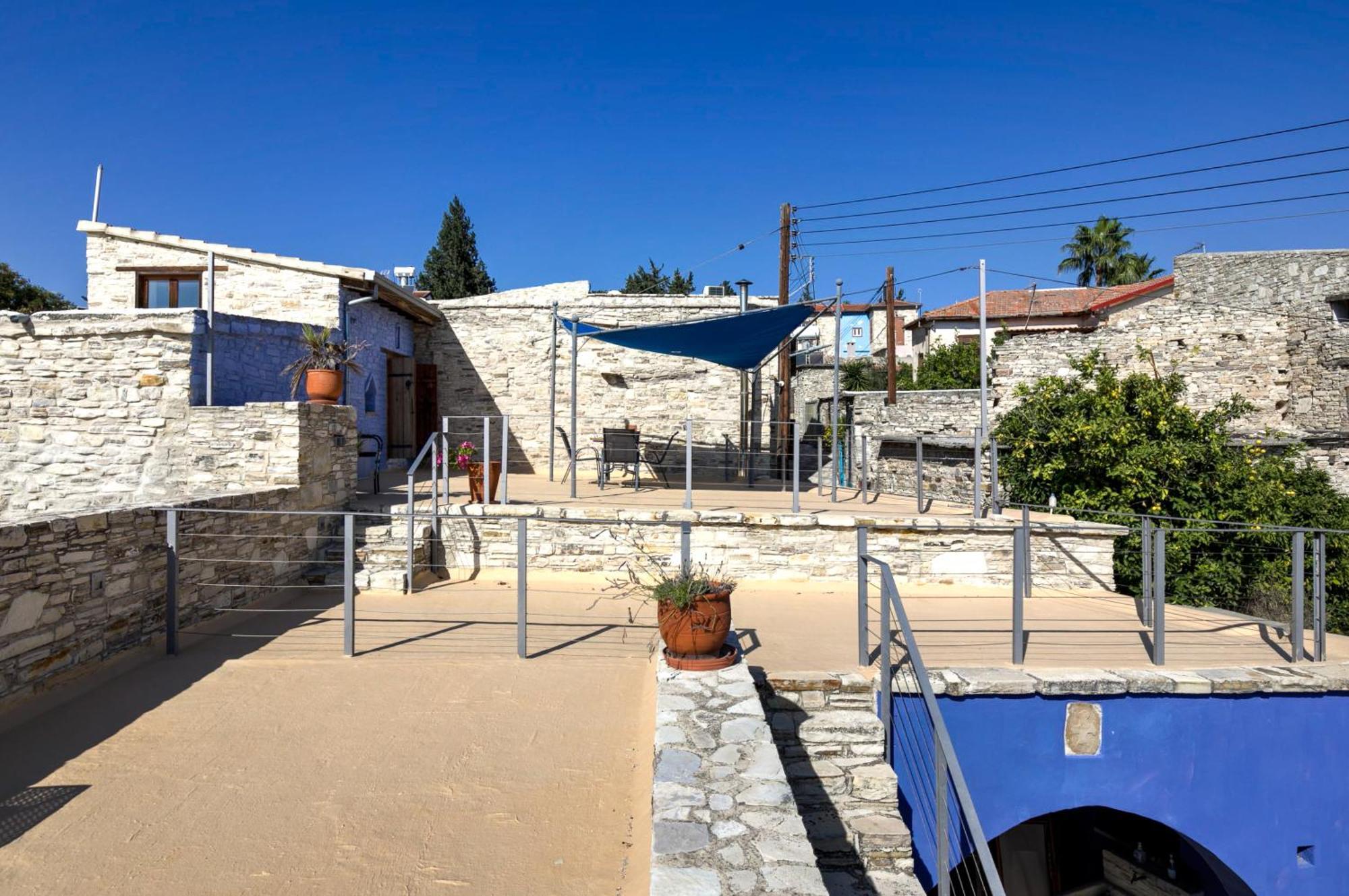 Blue Oak House