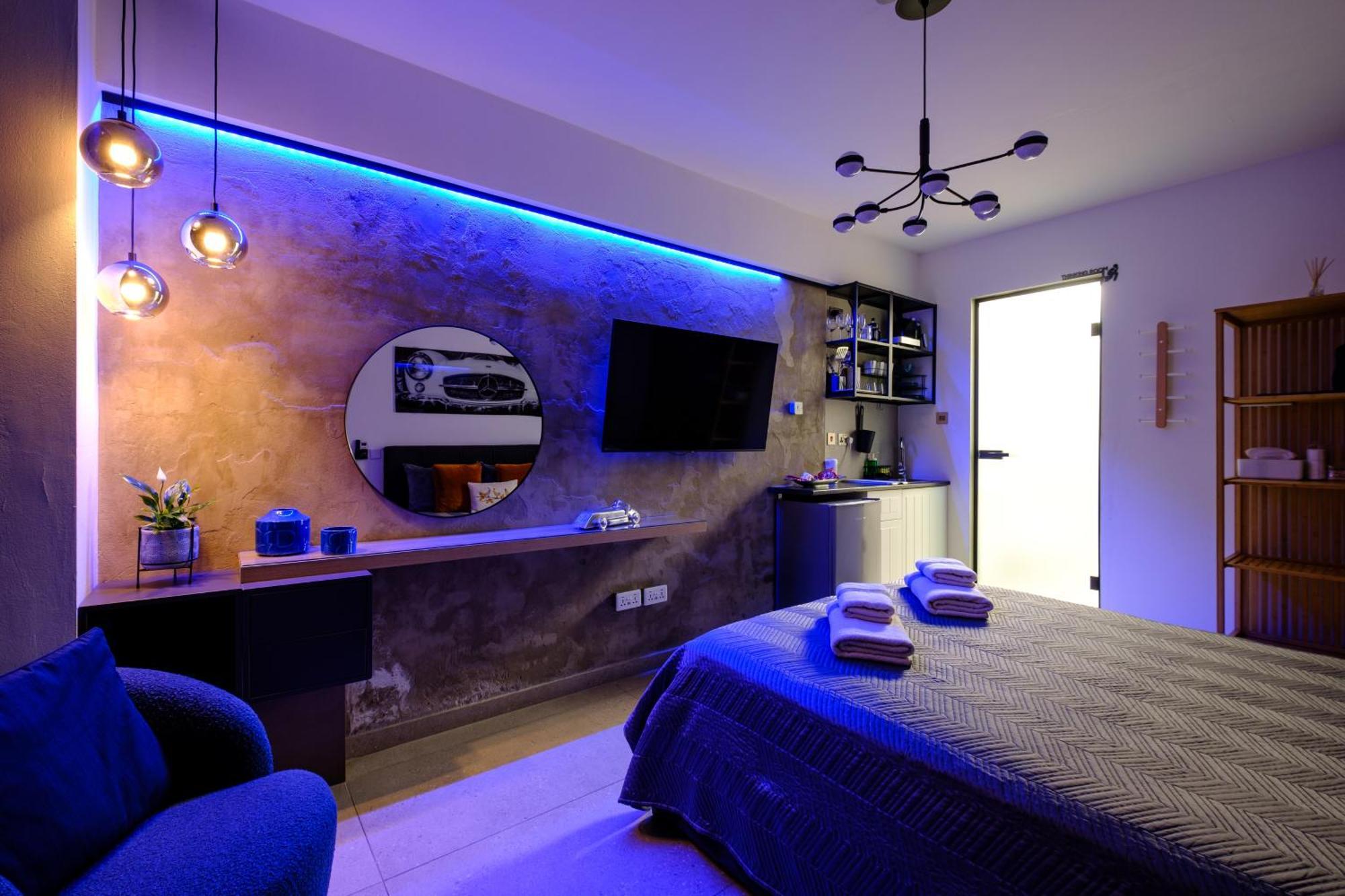 Fat Cow Apartment Larnaca