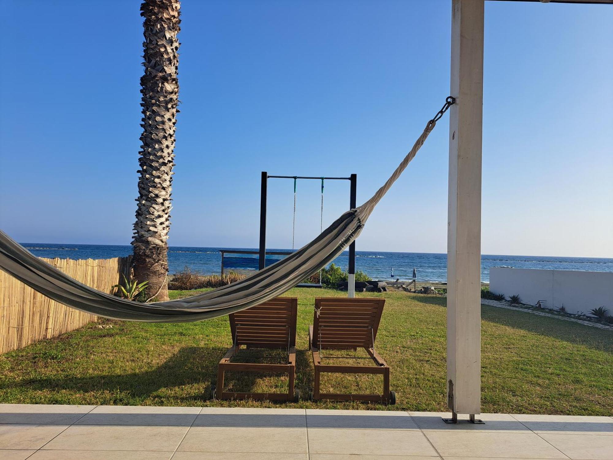 Ammos Beachfront Paradise Larnaca