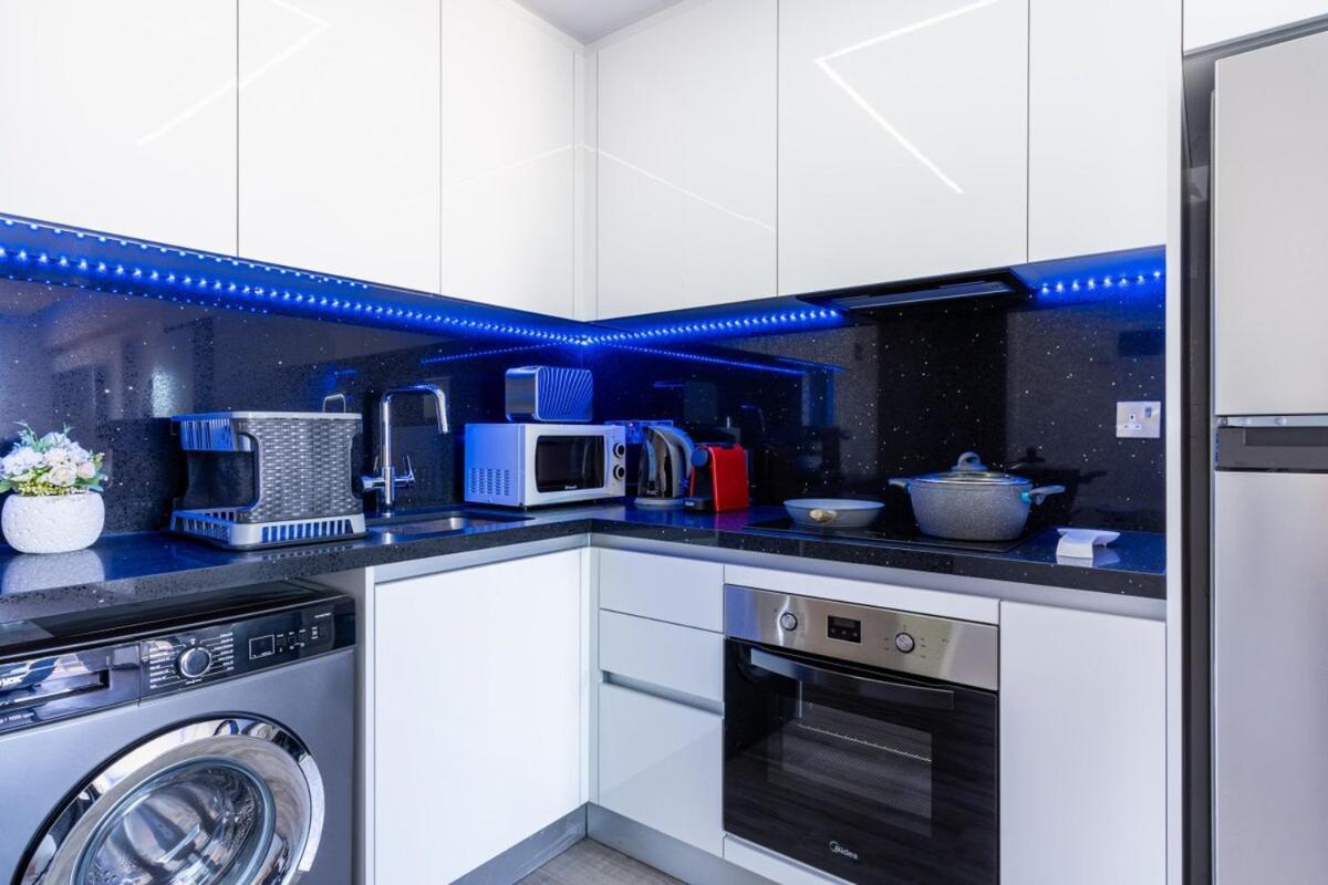 Olympus Stylish 2-br & Balcony In Apartamento *