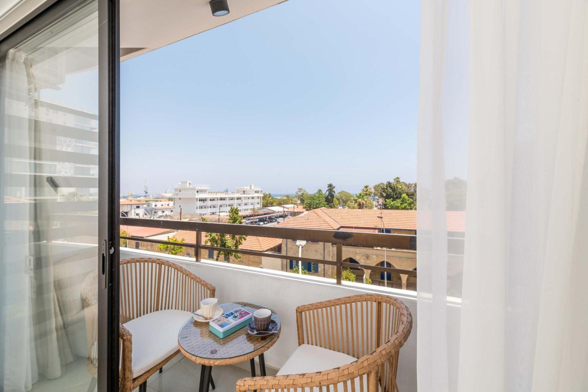 Finikoudes Marina View 202 Apartamento