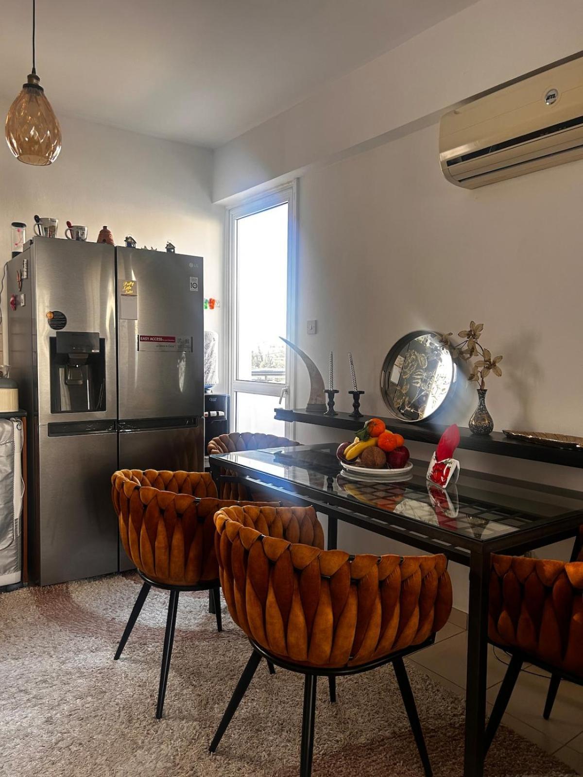 Makenzy 2 Bedrooms For Rent Căn hộ Larnaca