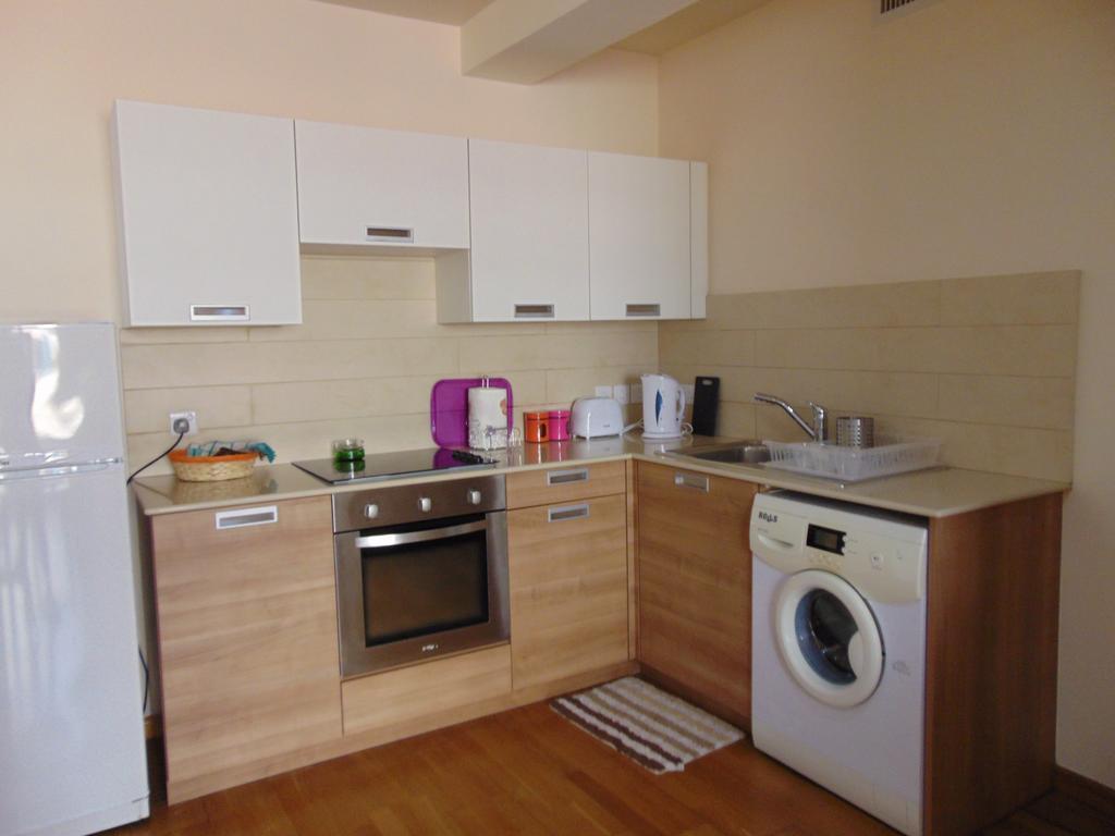 Apartment Ithaki Phinikoudes No. 106