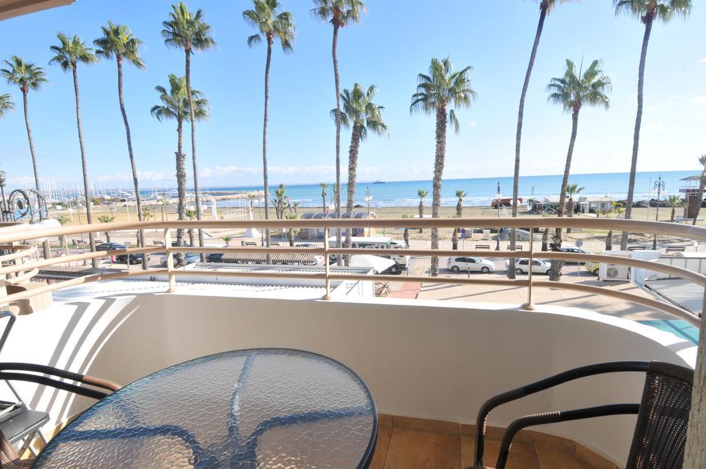 Ithaki Phinikoudes No. 102 Apartment Larnaca