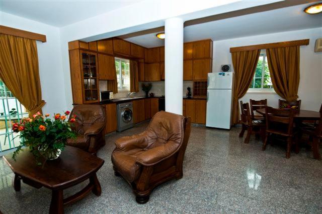 Apartment Philippou & *
