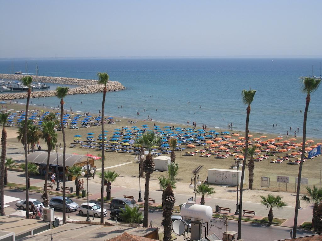 Palm Sea Beach Holiday Suites And