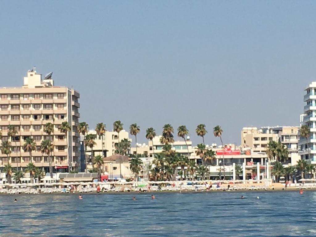 Apartamento Ithaki Phinikoudes No. 201 Lárnaca