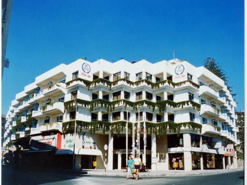 Atrium Zenon 3* Lárnaca