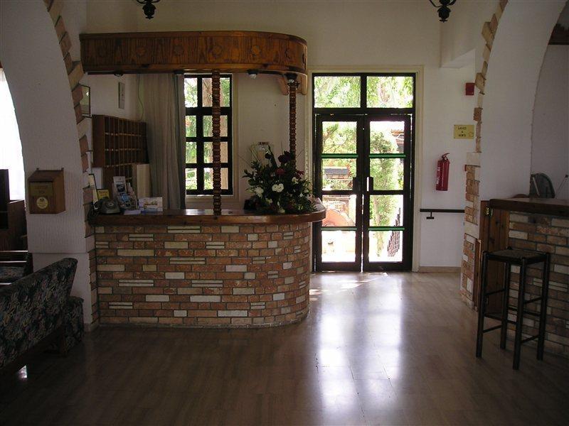Hotel Lysithea 2*