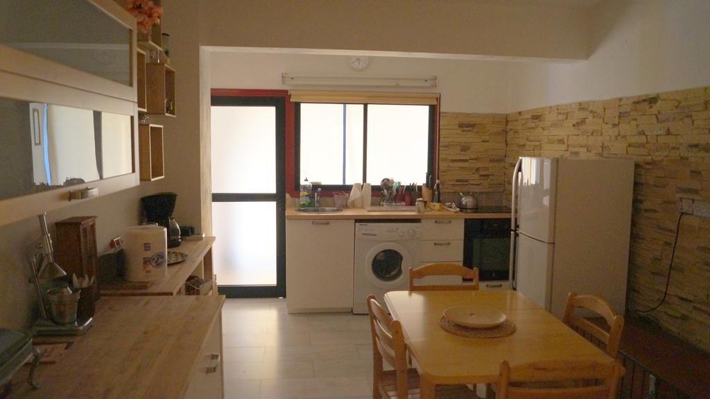 Destalo Court Apartment *
