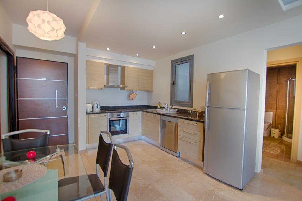 Dioskourion Foinikoudes Apartment Larnaca