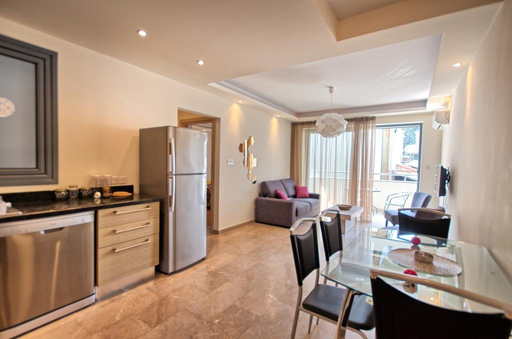 Apartment Dioskourion Foinikoudes *