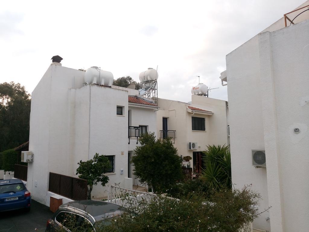 Miltos House