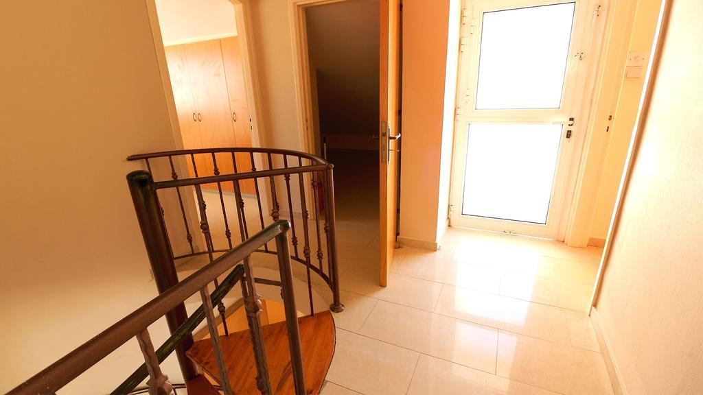 Panikos I Apartment Larnaca