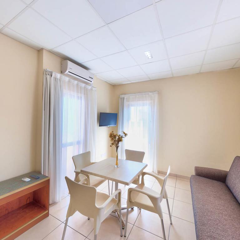 Hotel Mackenzie Larnaca