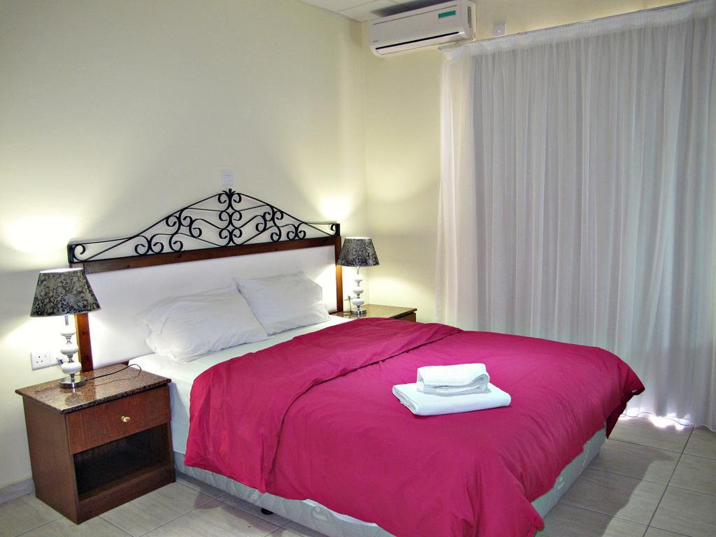 Hotel Mackenzie 2*