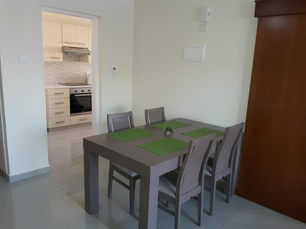 44 Tsimintia Court