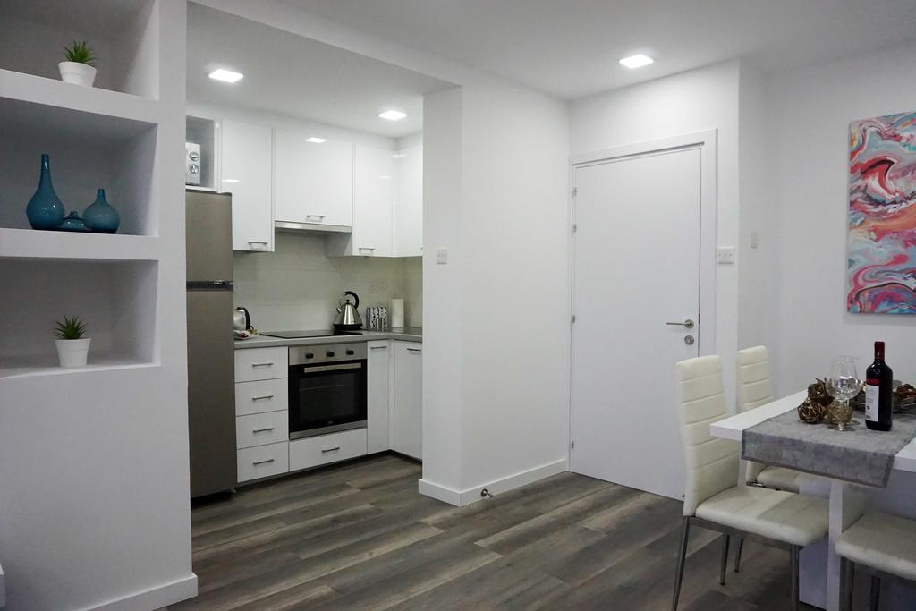 Apartment Lazuli Sea View Beachfront Ap 43 *