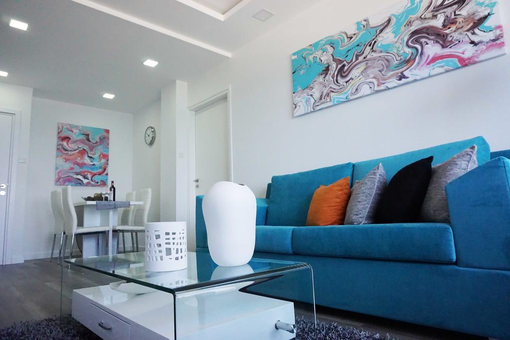 Lazuli Sea View Beachfront Ap 43 Larnaca