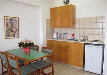 Aparthotel Sun Hall Beach 3*