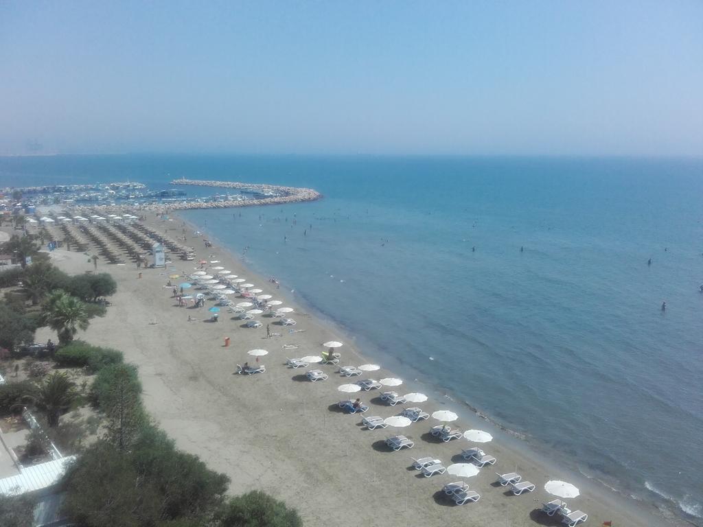 Apartment Direct Salt Lake Views Larnaca
