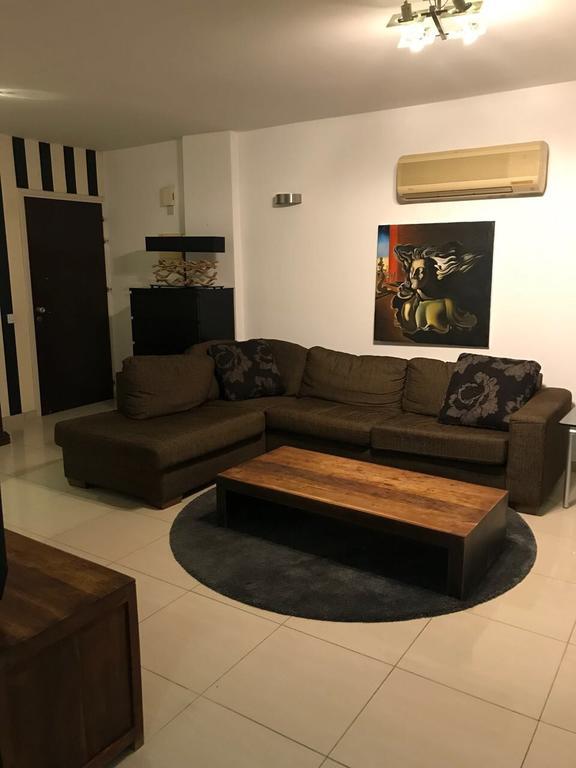Designers Apt Apartment *