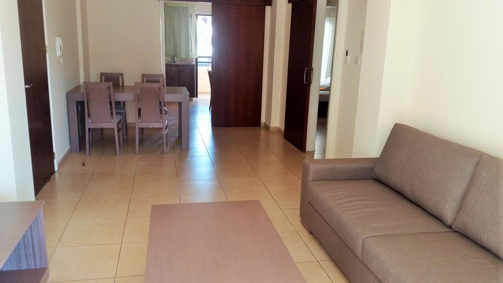 Apartamento 101 Mandritis Court Lárnaca