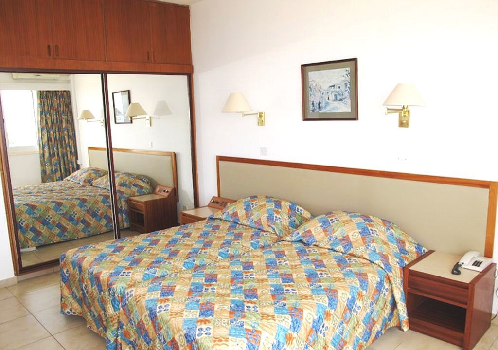 Aparthotel Sun Hall Beach 3*