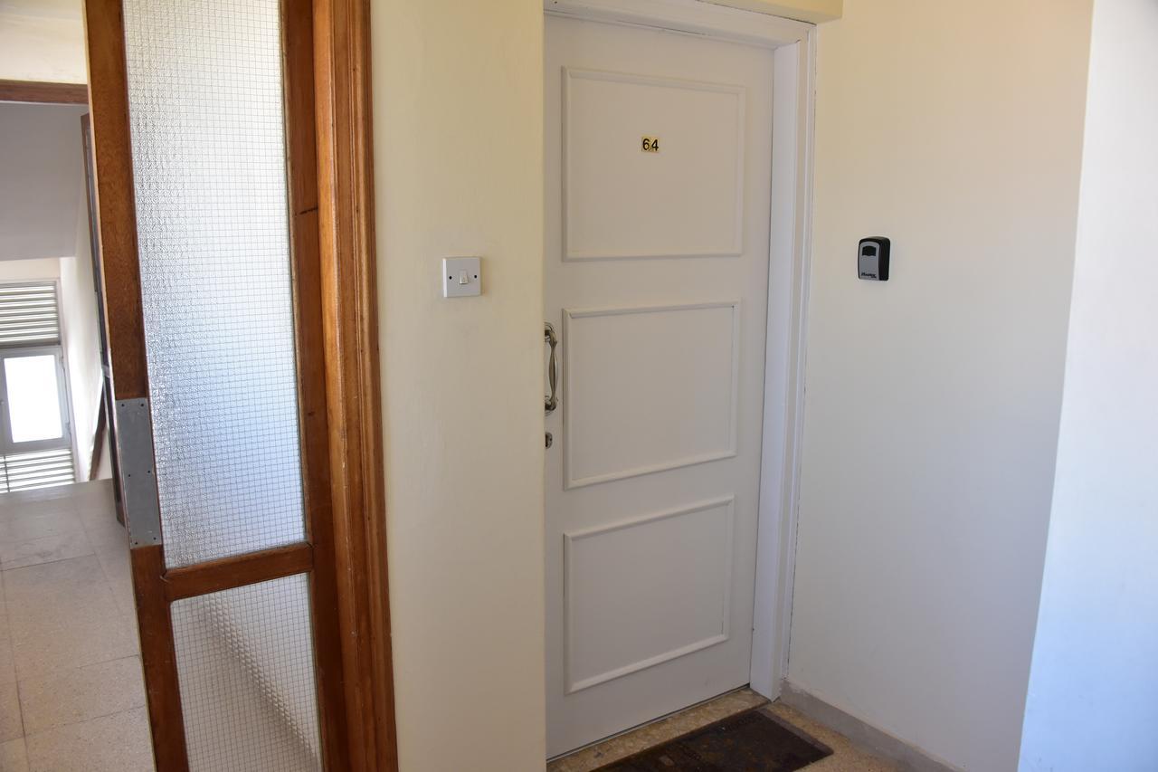 Kolonaki Seaview Apartamento Lárnaca