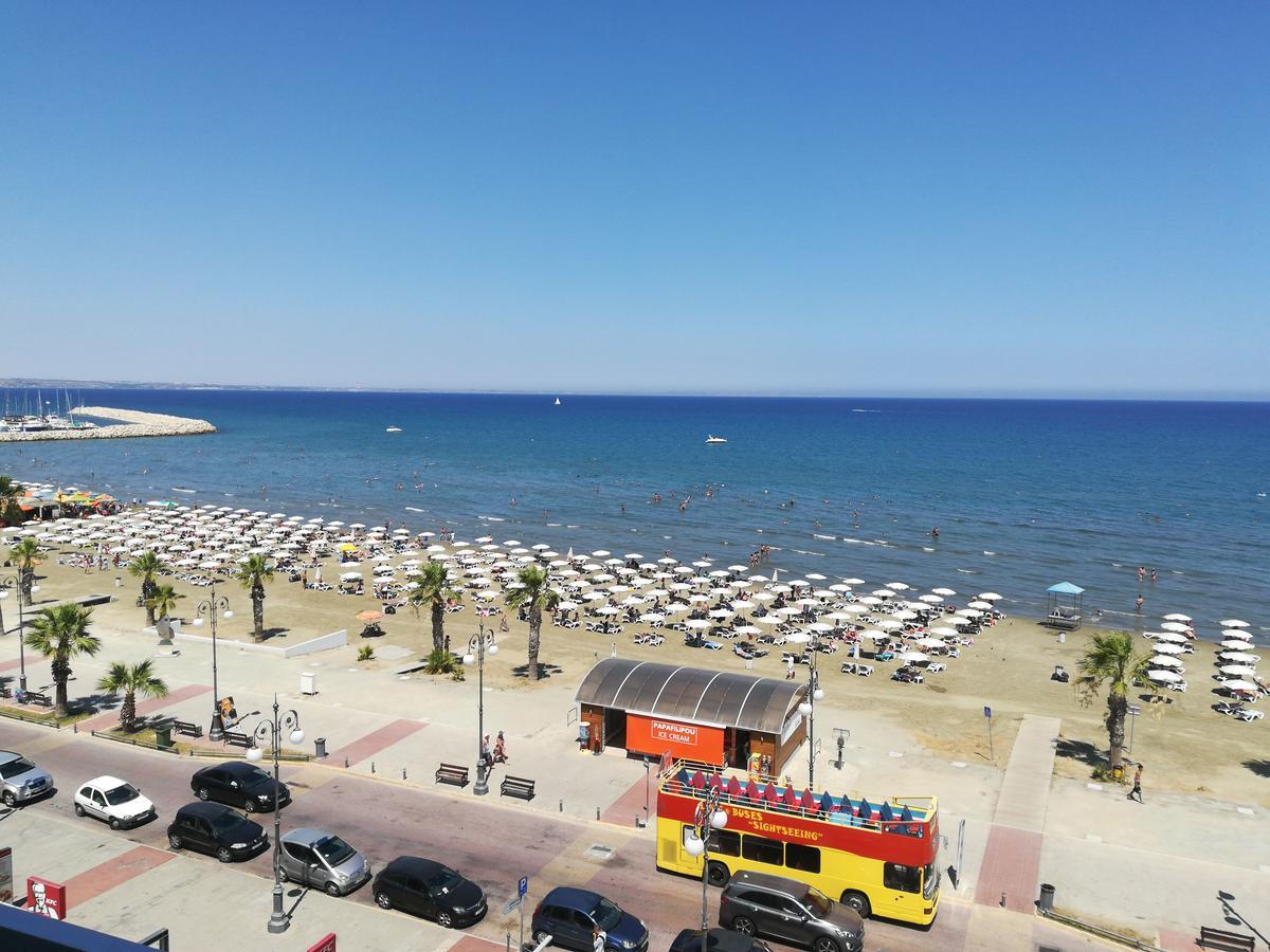 Apartment Palm Sea Beach Holiday Suites And