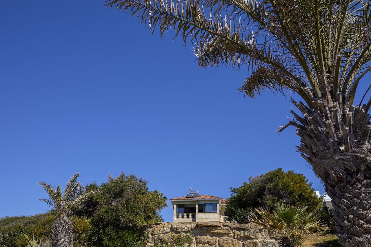 Maroni Beachfront Villa