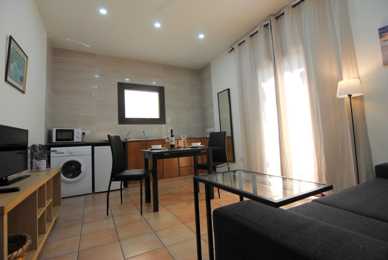 Apartment La C Larnaca