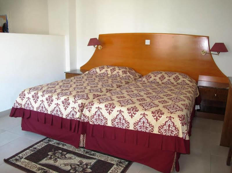 Aparthotel Eleonora 2*