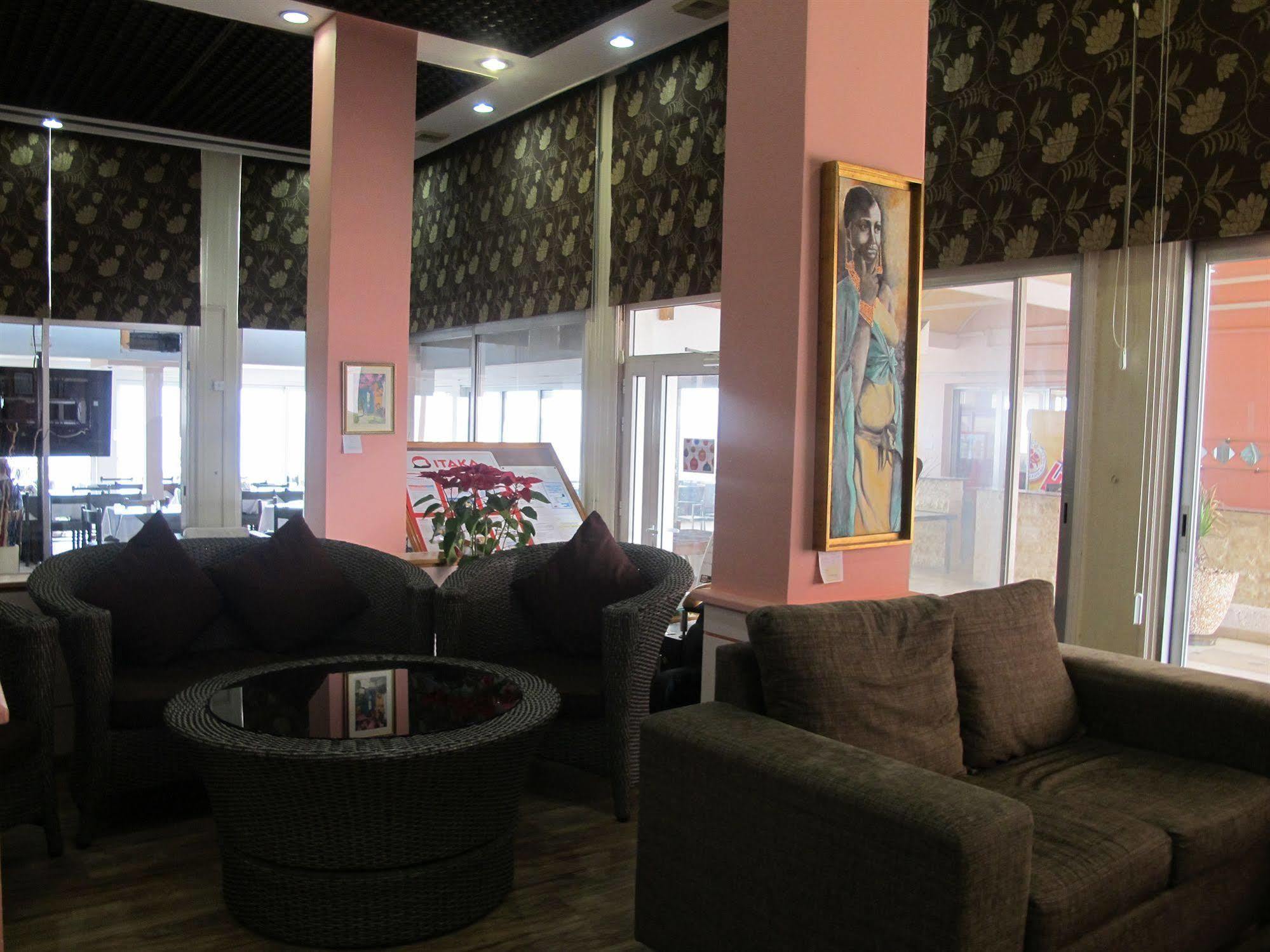Hotel Mackenzie Larnaca