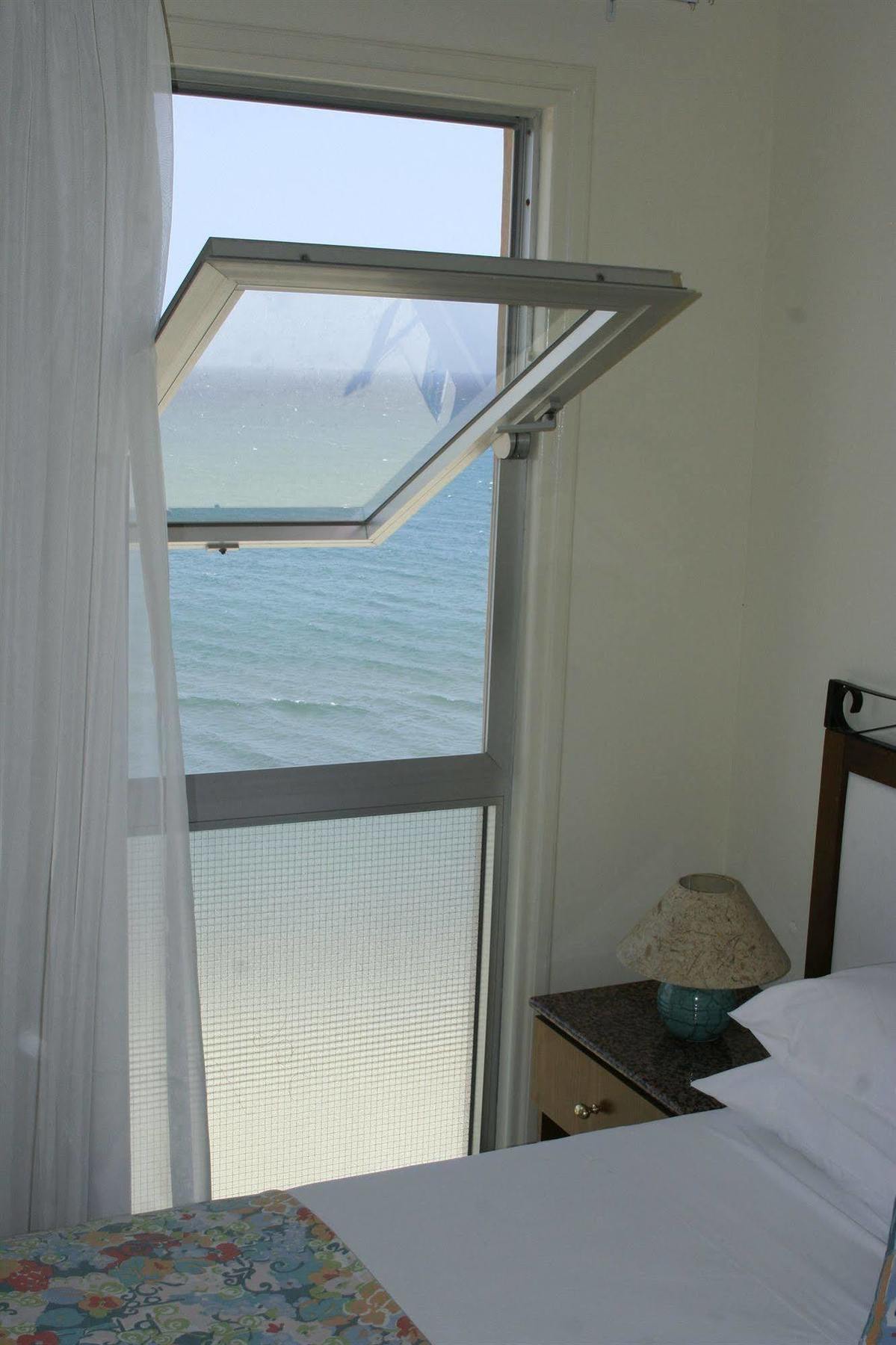 Mackenzie Hotel Larnaca