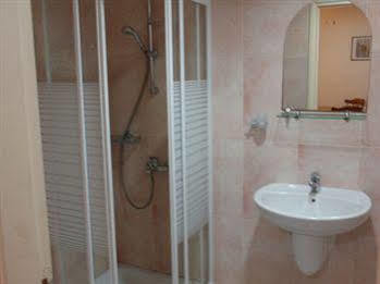Palm Sea Beach Holiday Suites And Apartment *