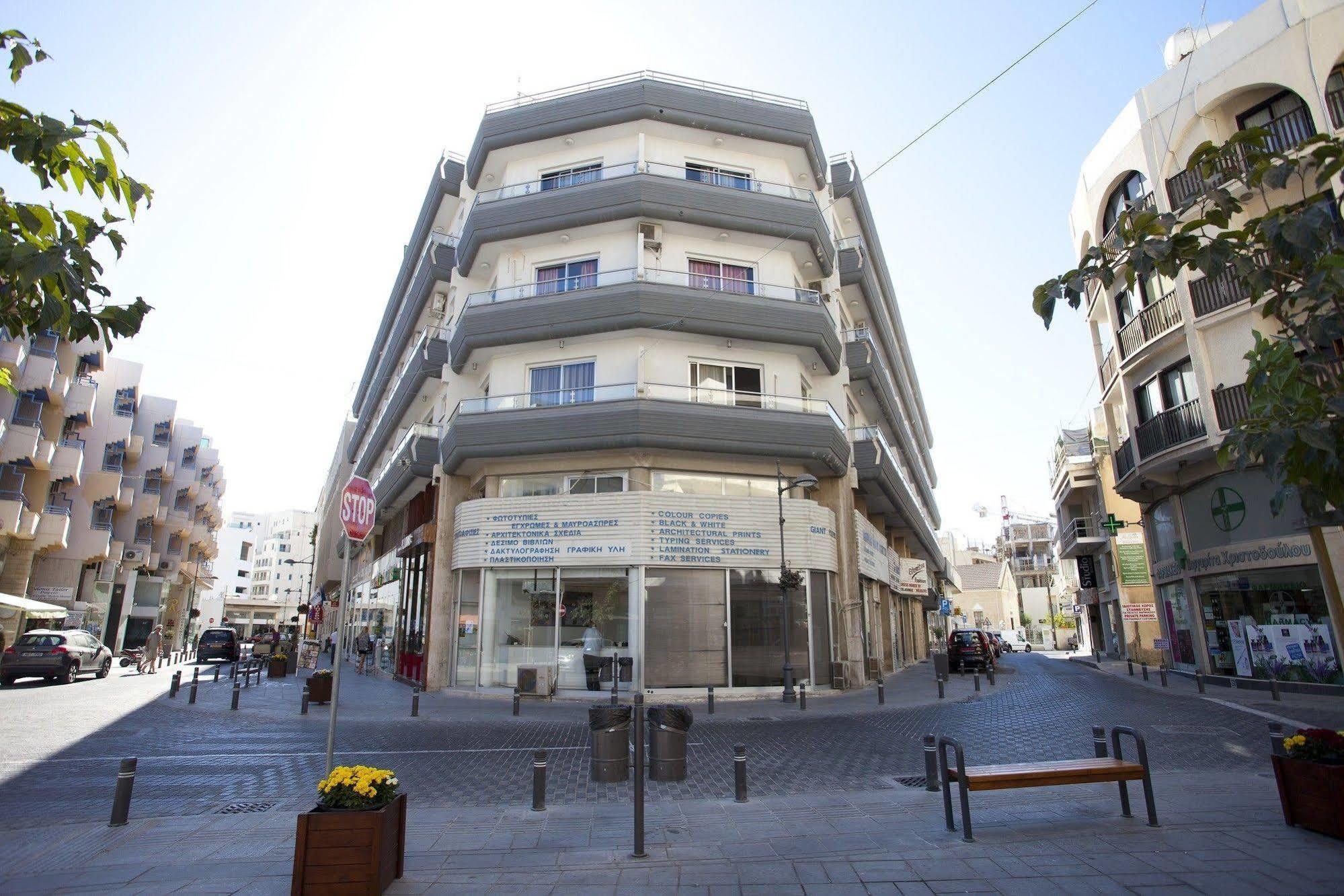 Hotel Petrou Bros