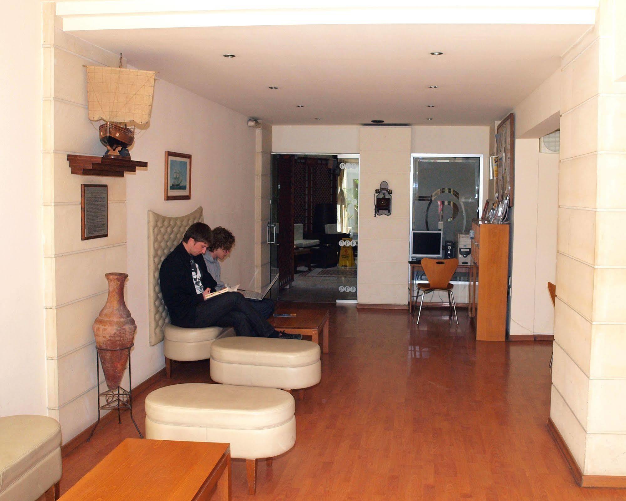 Hotel Petrou Bros *
