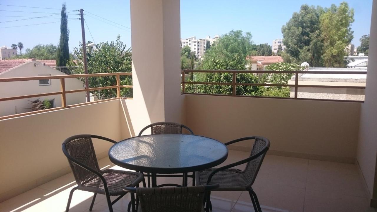Rezial * Larnaca