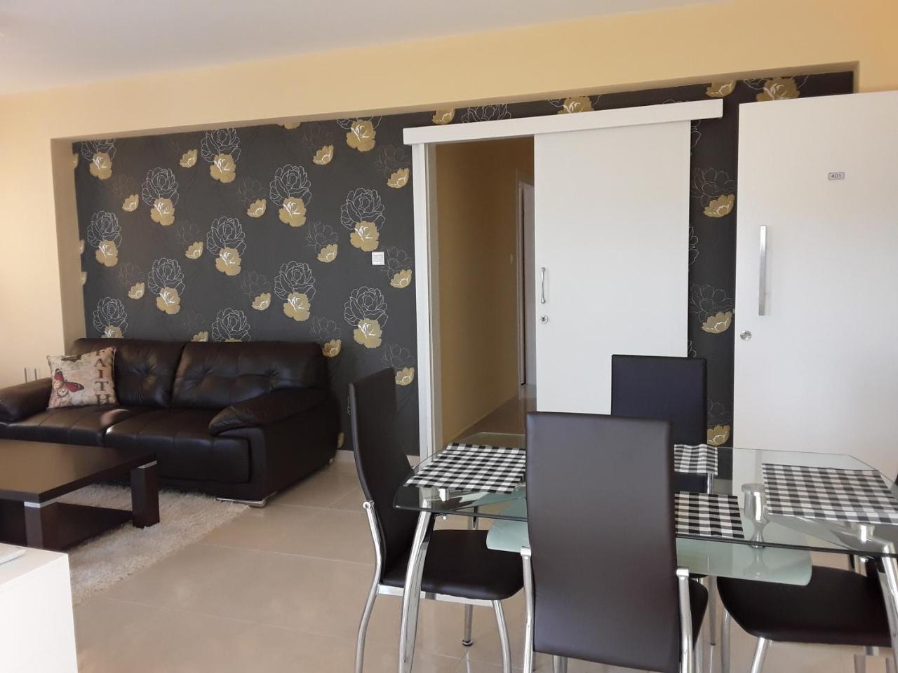 Apartment Rezial Larnaca