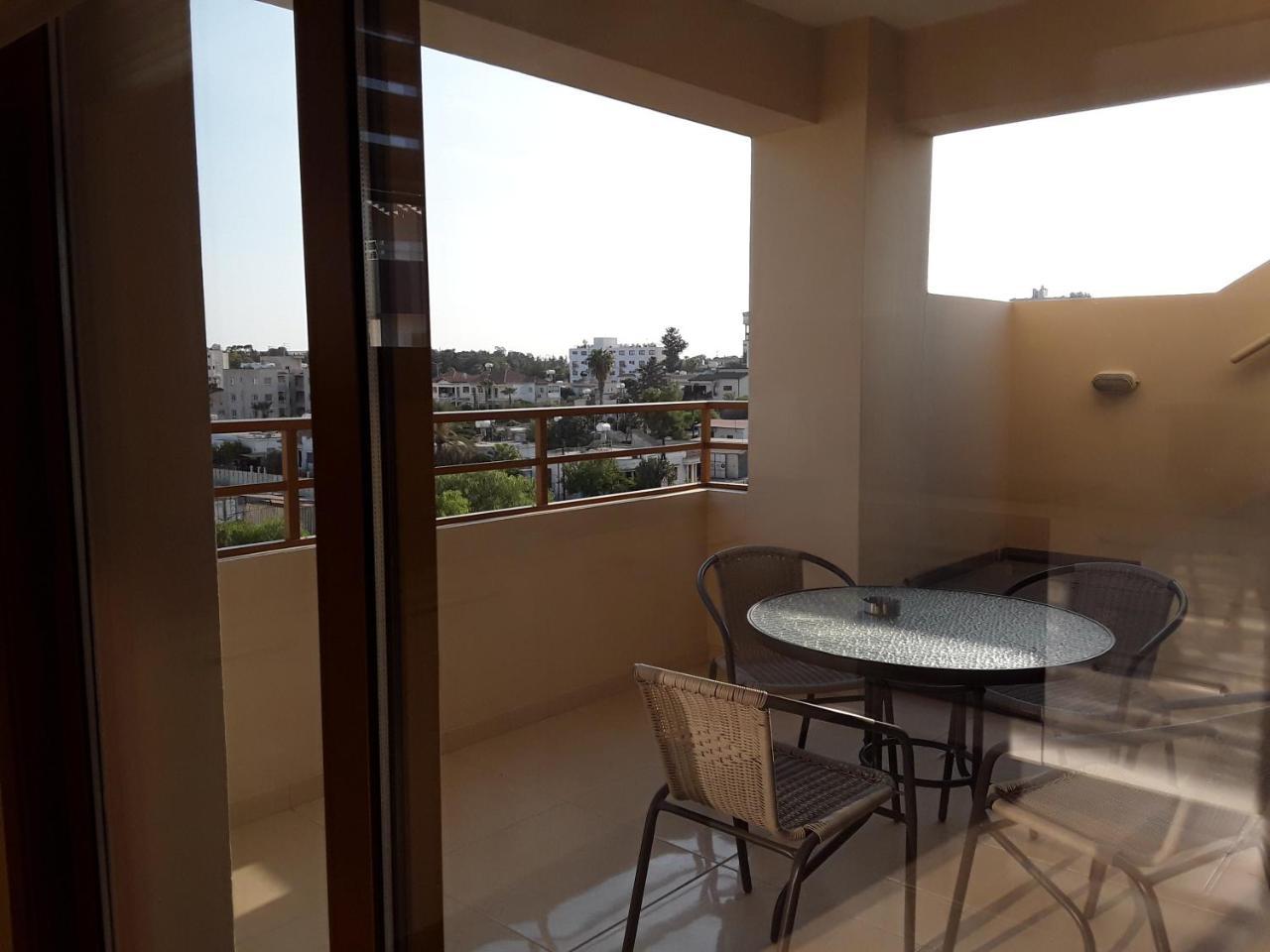 Rezial * Larnaca