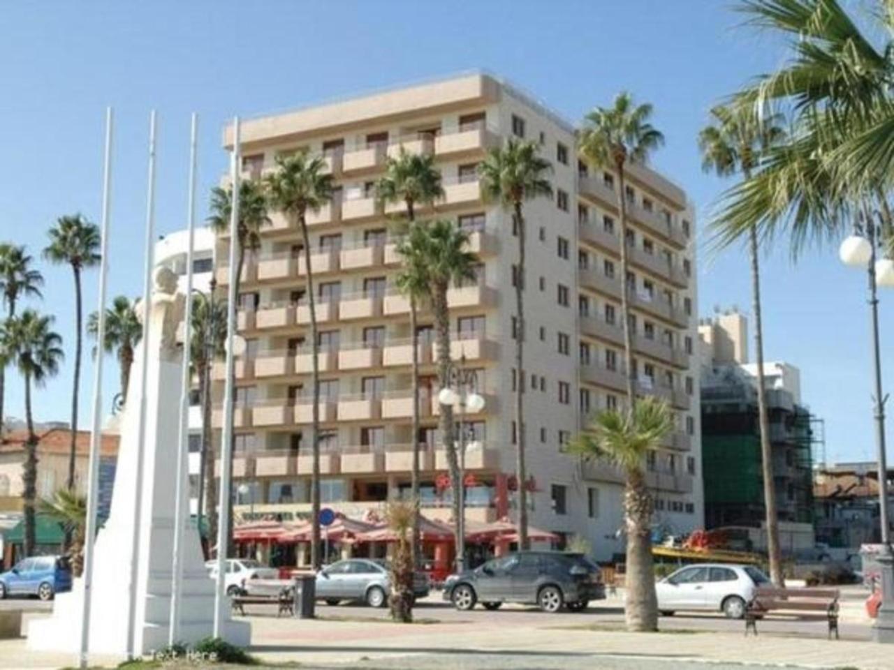 Ithaki Phinikoudes No. 106 Apartment Larnaca