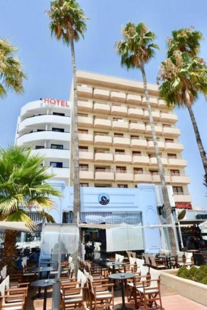 Apartment Ithaki Phinikoudes No. 106 *