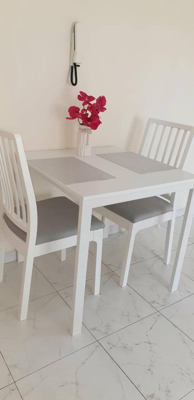Apartment 104 Frixos Roula Court *
