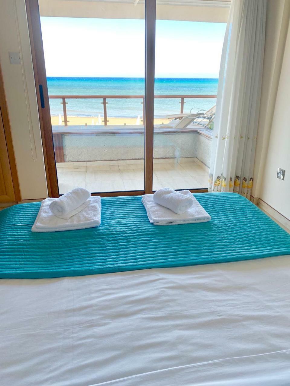 Zenobia Beach Apartment *