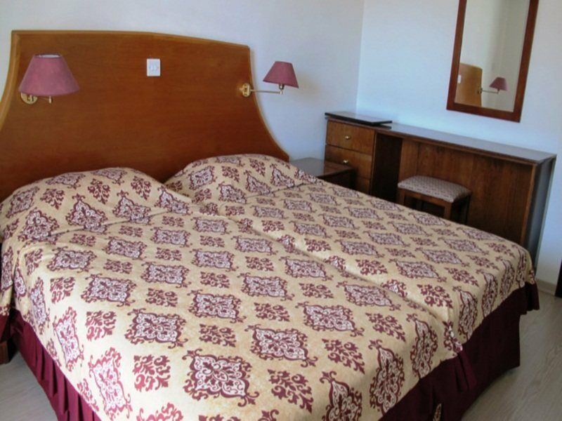 Eleonora Aparthotel