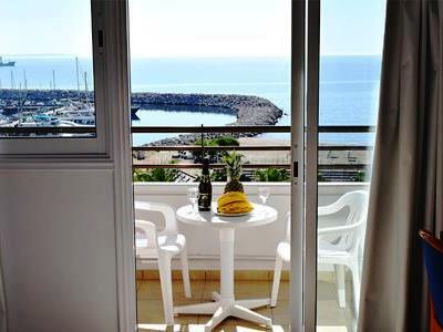 Aparthotel Sun Hall Beach Larnaca