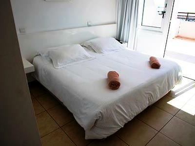 Sun Hall Beach Aparthotel Larnaca
